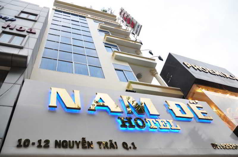 Nam De